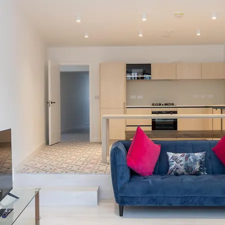 아파트 Guestready - Modern Retreat In *